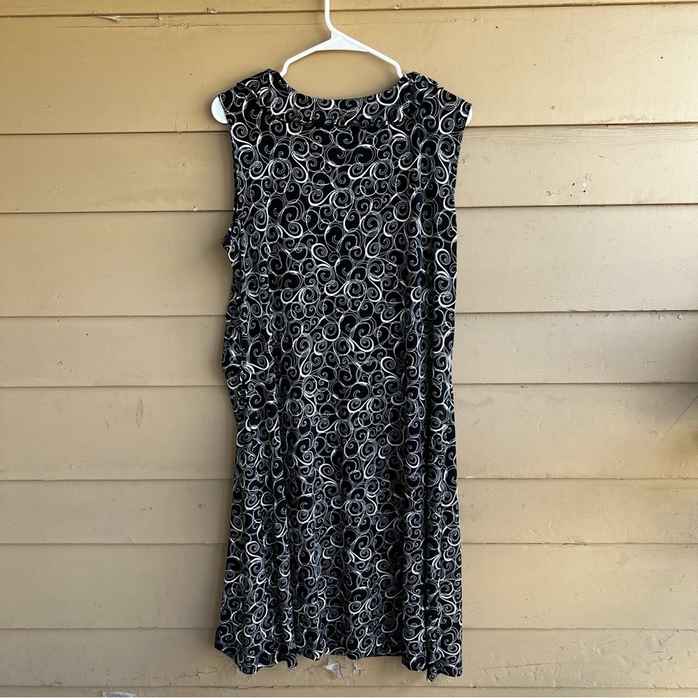 Chico's Dress - Size XL - Classic Office Modest Contemporary - Picture 4 of 4